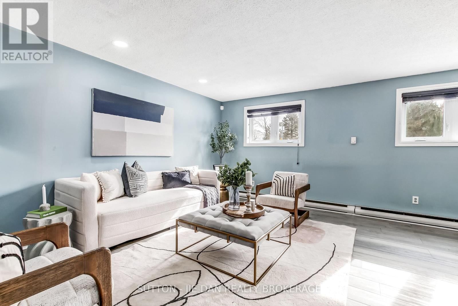 720 GRENFELL DRIVE Image 13