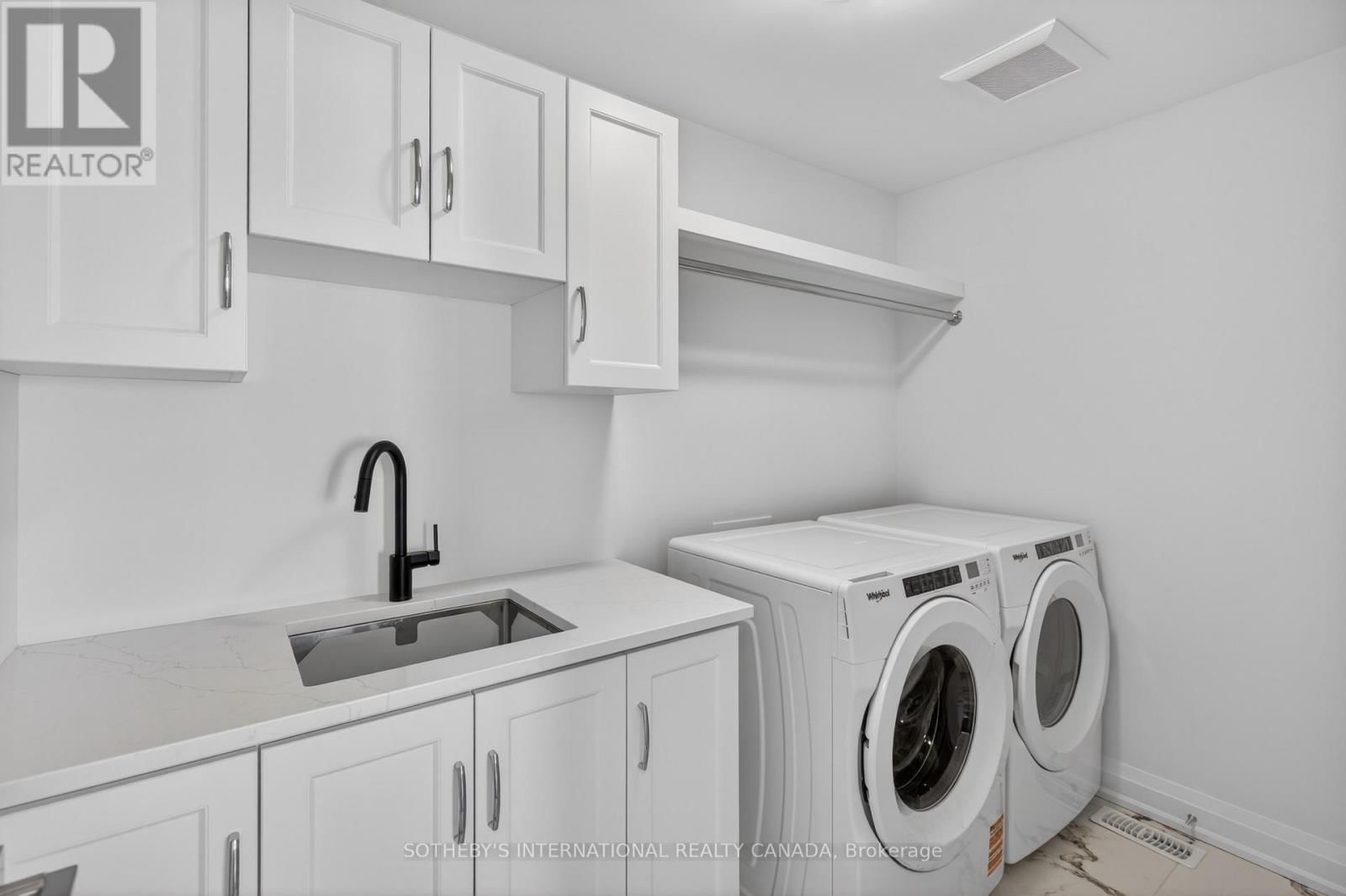 12 - 675 VICTORIA ROAD NORTH Image 27