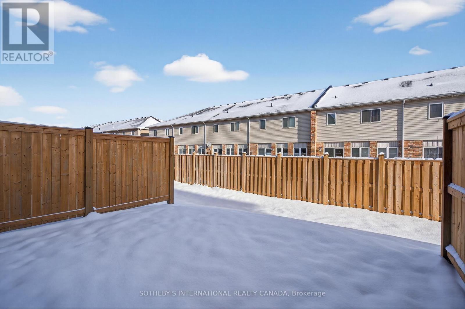 12 - 675 VICTORIA ROAD NORTH Image 33