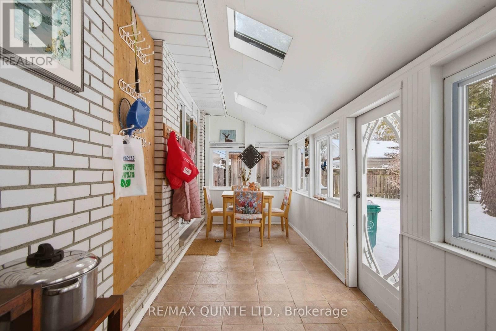 527 MONTROSE ROAD Image 17