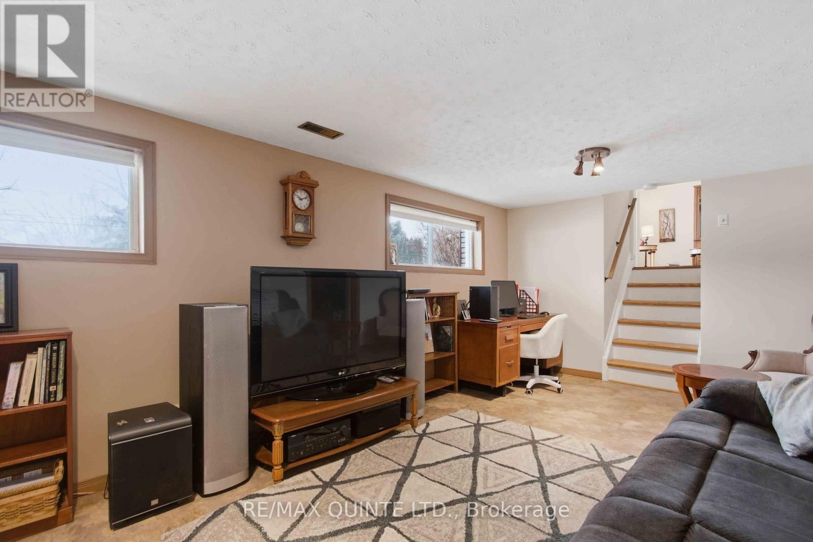 527 MONTROSE ROAD Image 25