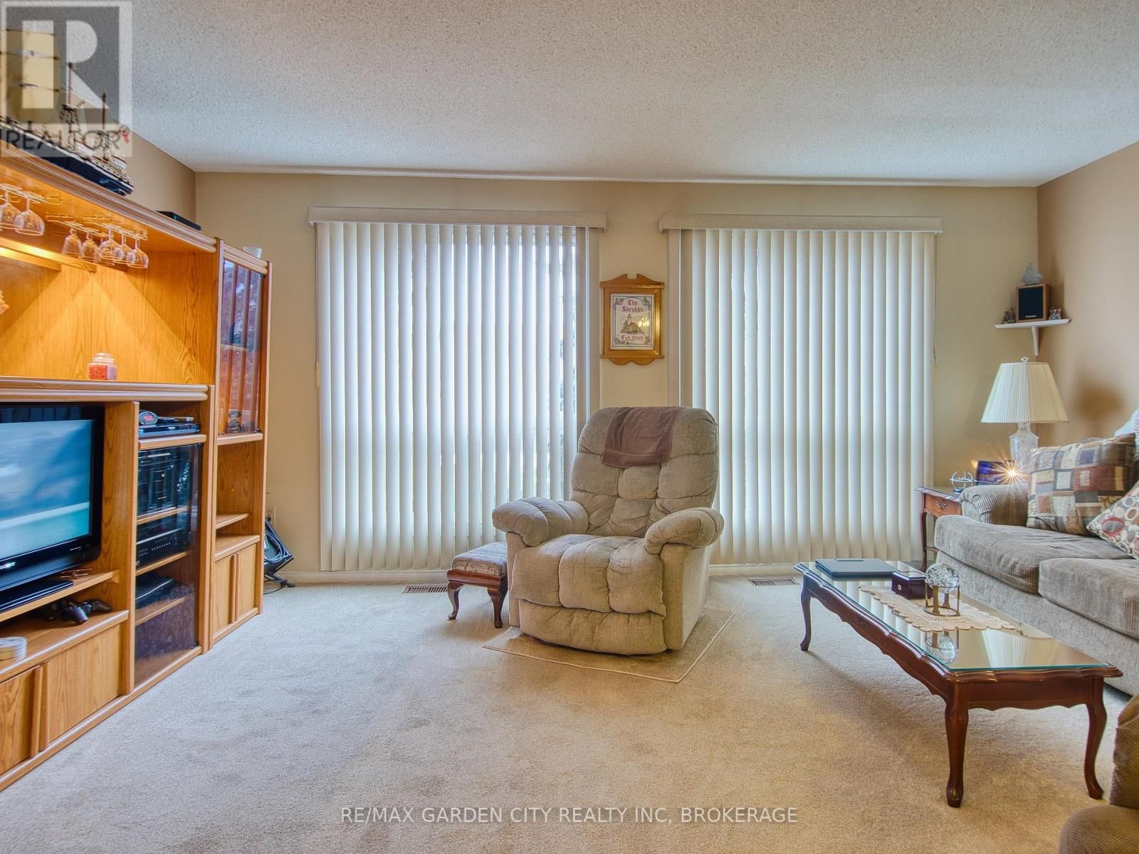 19 - 1155 PARAMOUNT DRIVE Image 17