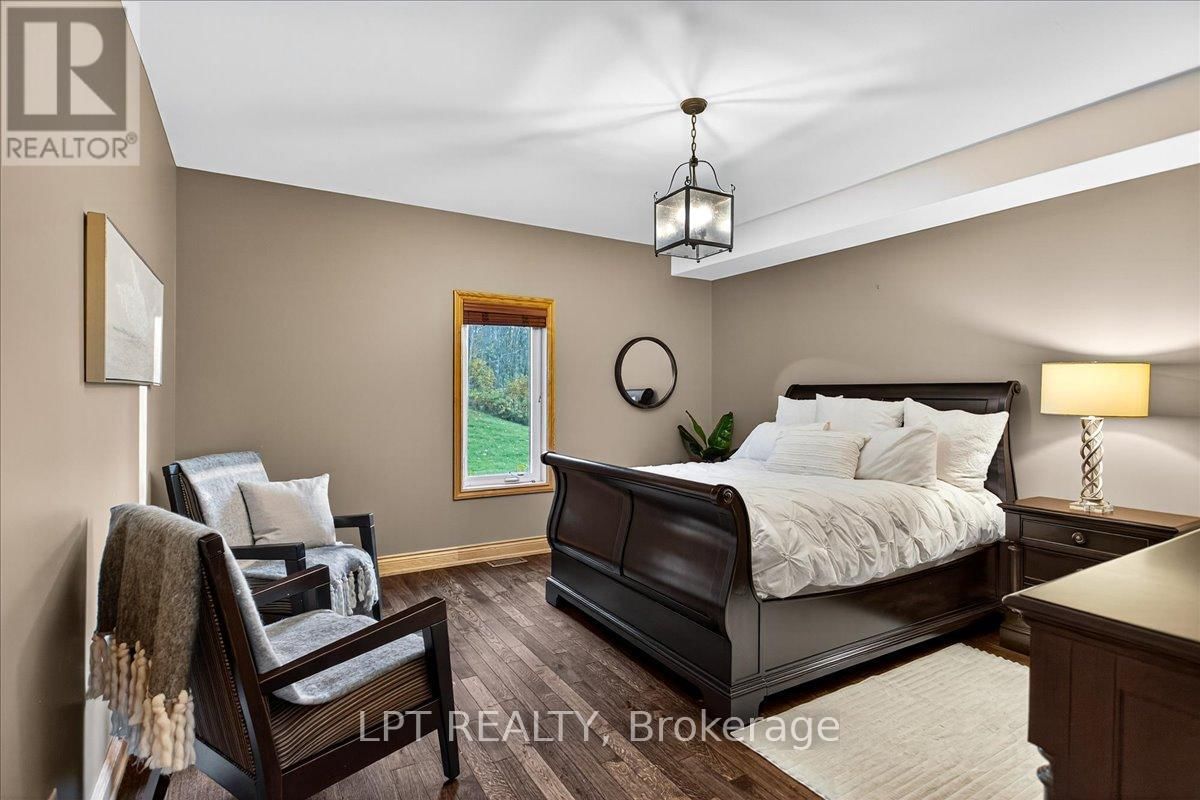 192 SUNSET BOULEVARD Image 17