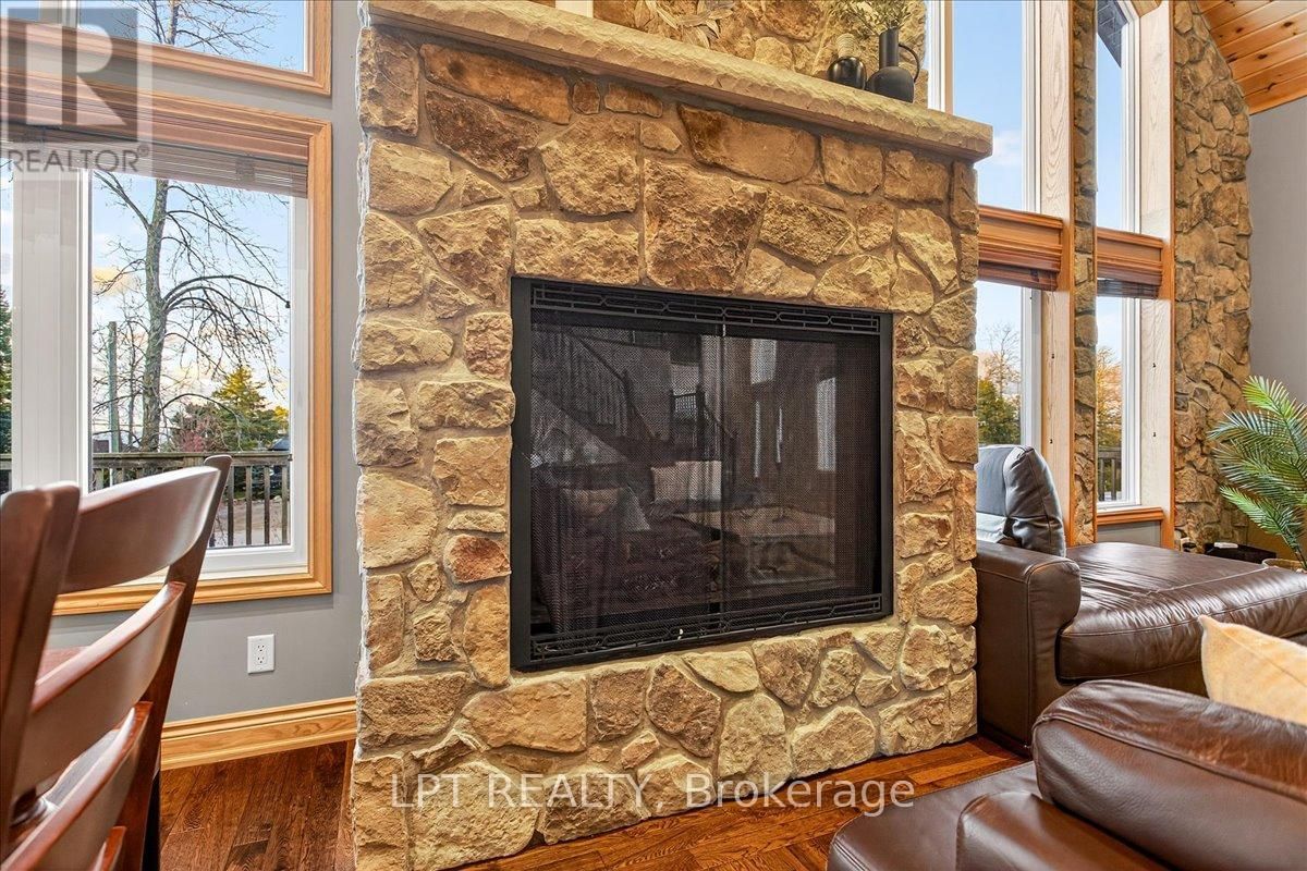 192 SUNSET BOULEVARD Image 23