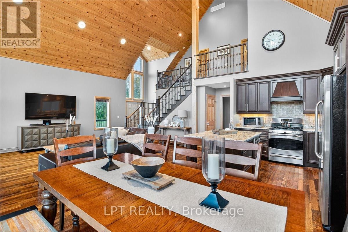 192 SUNSET BOULEVARD Image 25