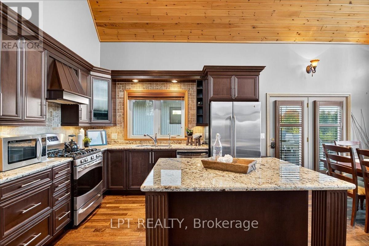 192 SUNSET BOULEVARD Image 27