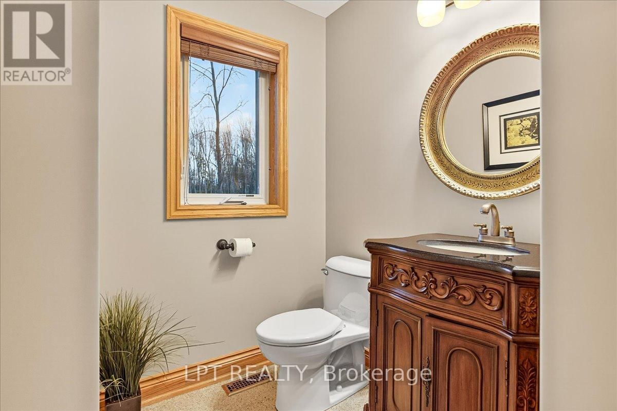 192 SUNSET BOULEVARD Image 36