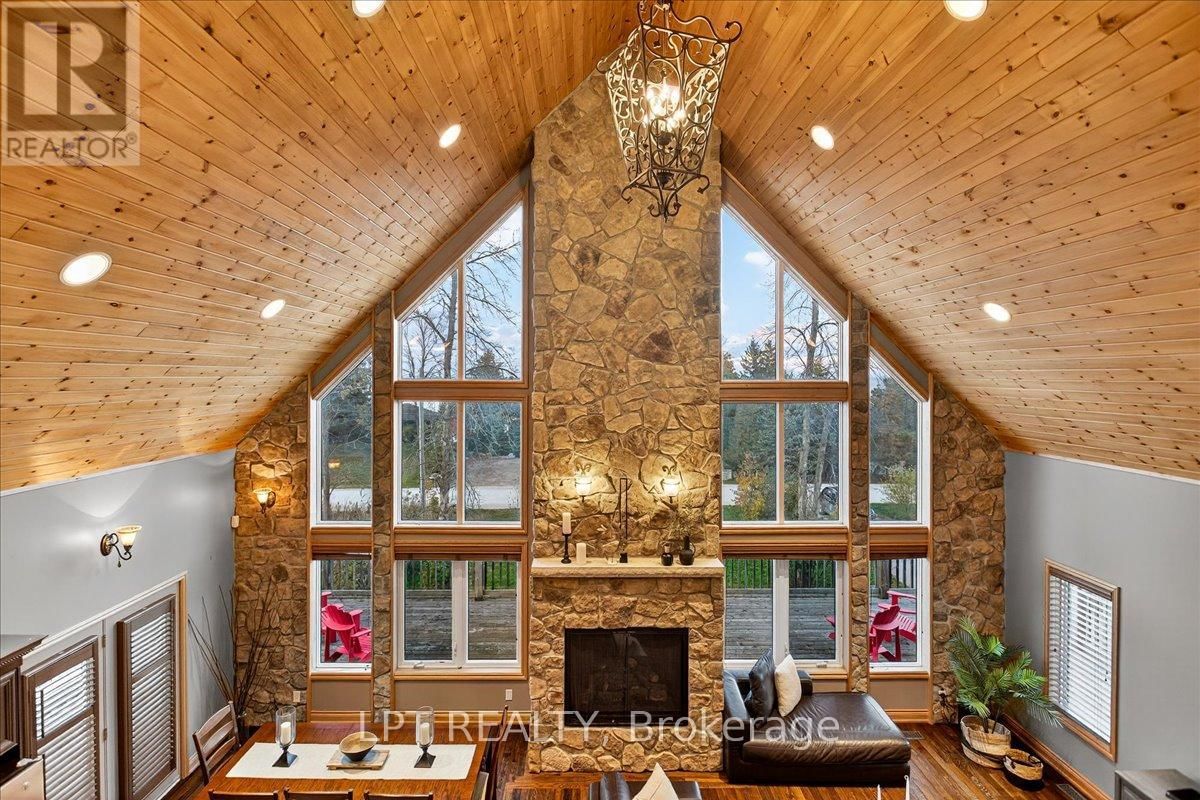 192 SUNSET BOULEVARD Image 38