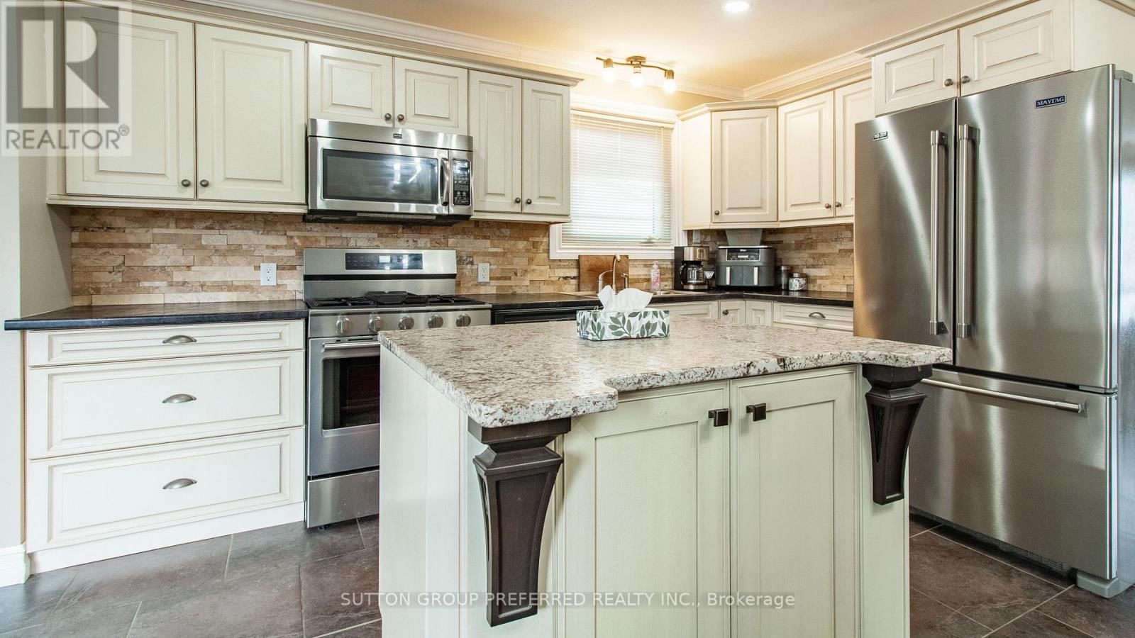 61 FATH AVENUE Image 17