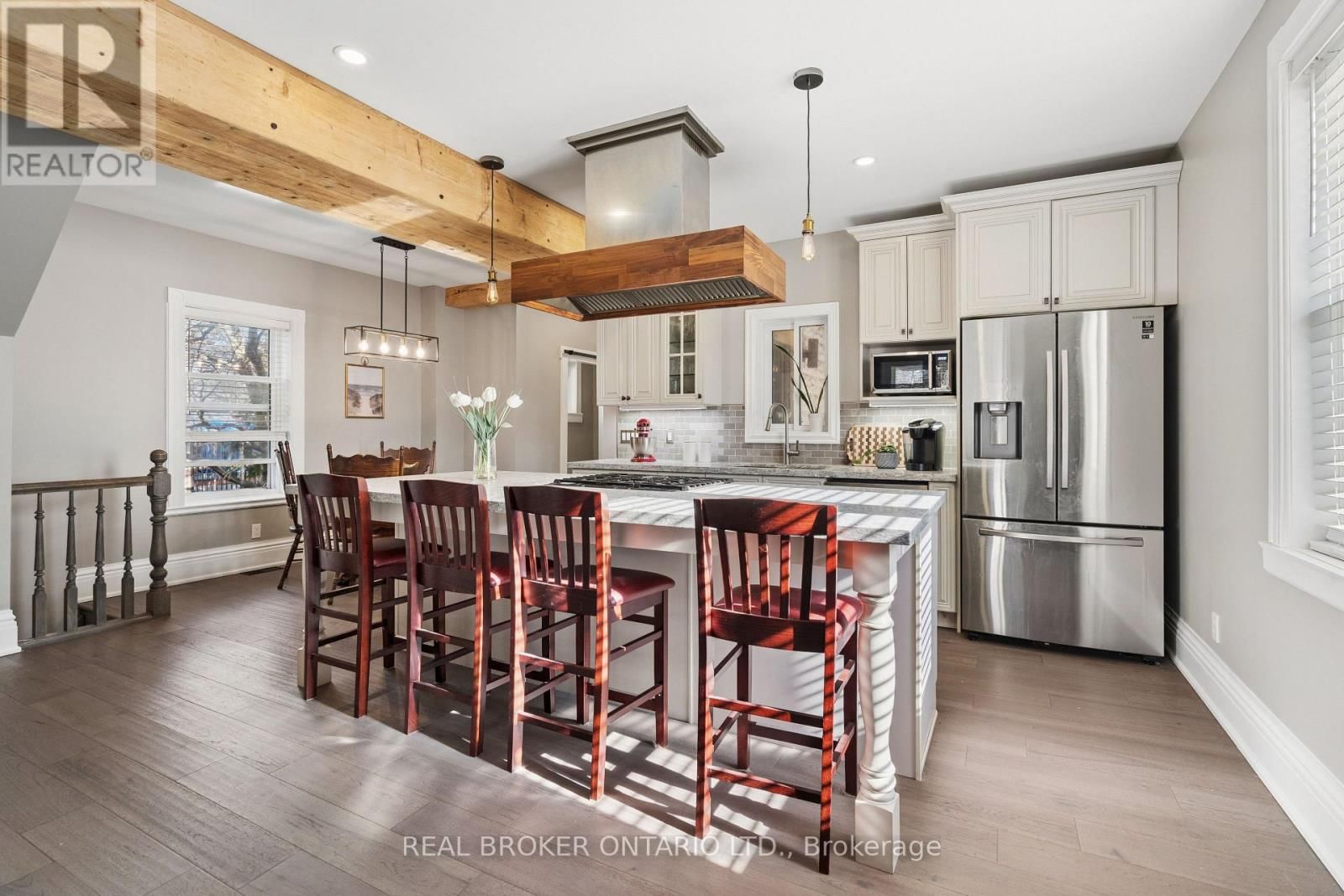 855 HAMILTON STREET Image 16