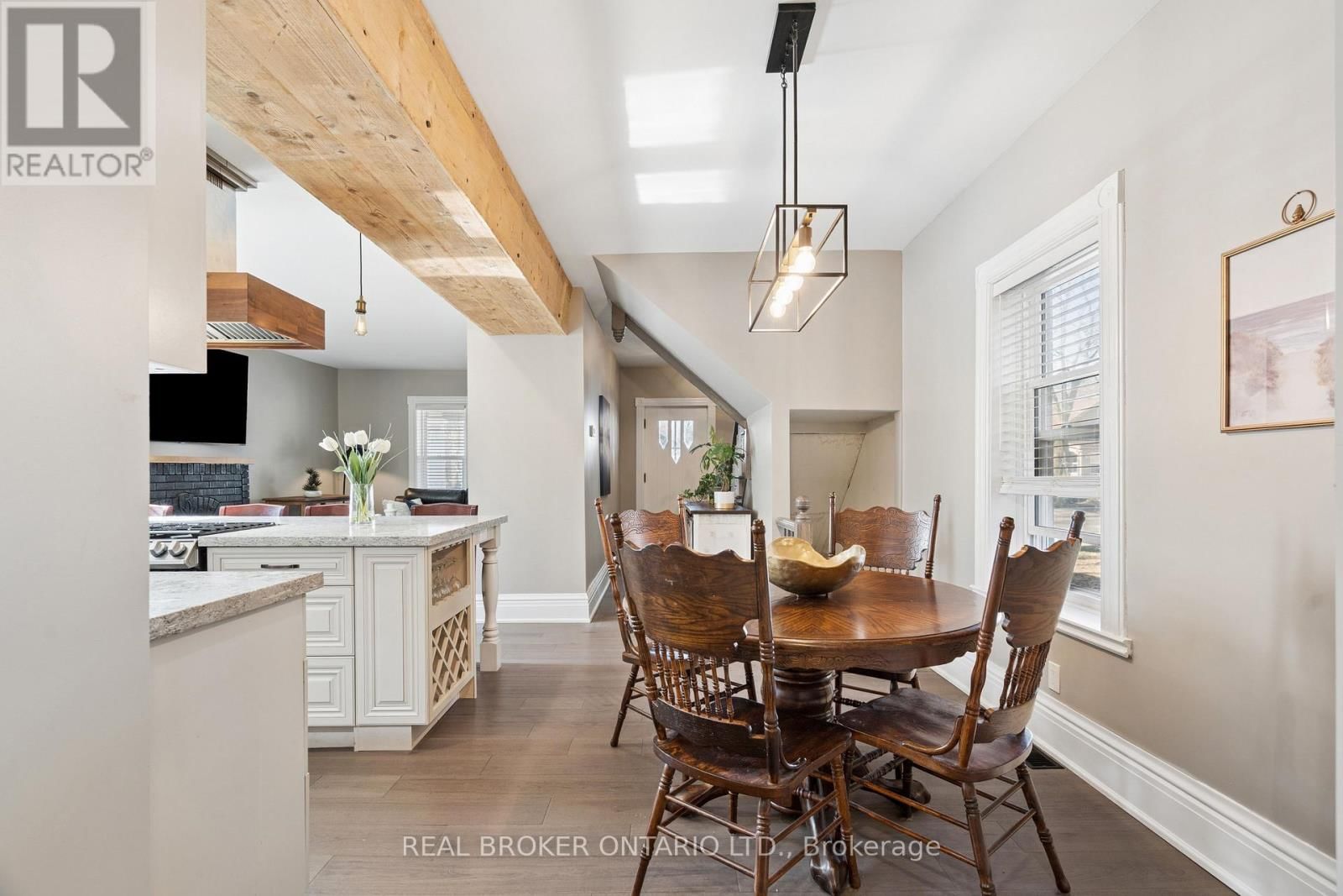 855 HAMILTON STREET Image 24