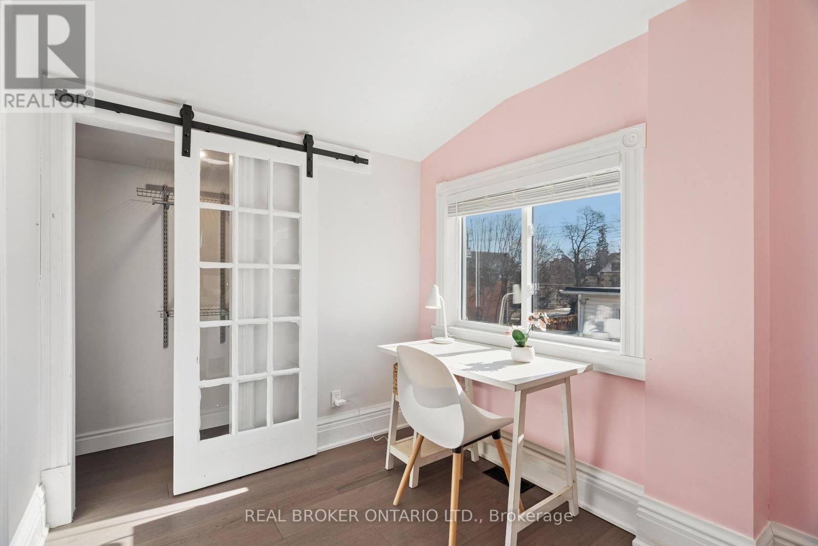 855 HAMILTON STREET Image 29