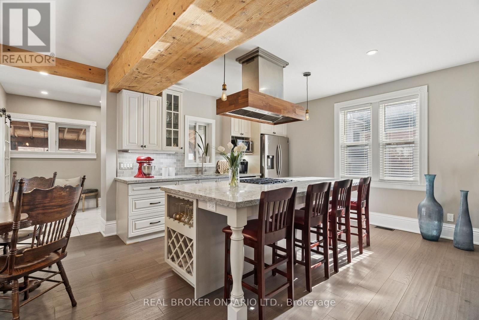 855 HAMILTON STREET Image 8