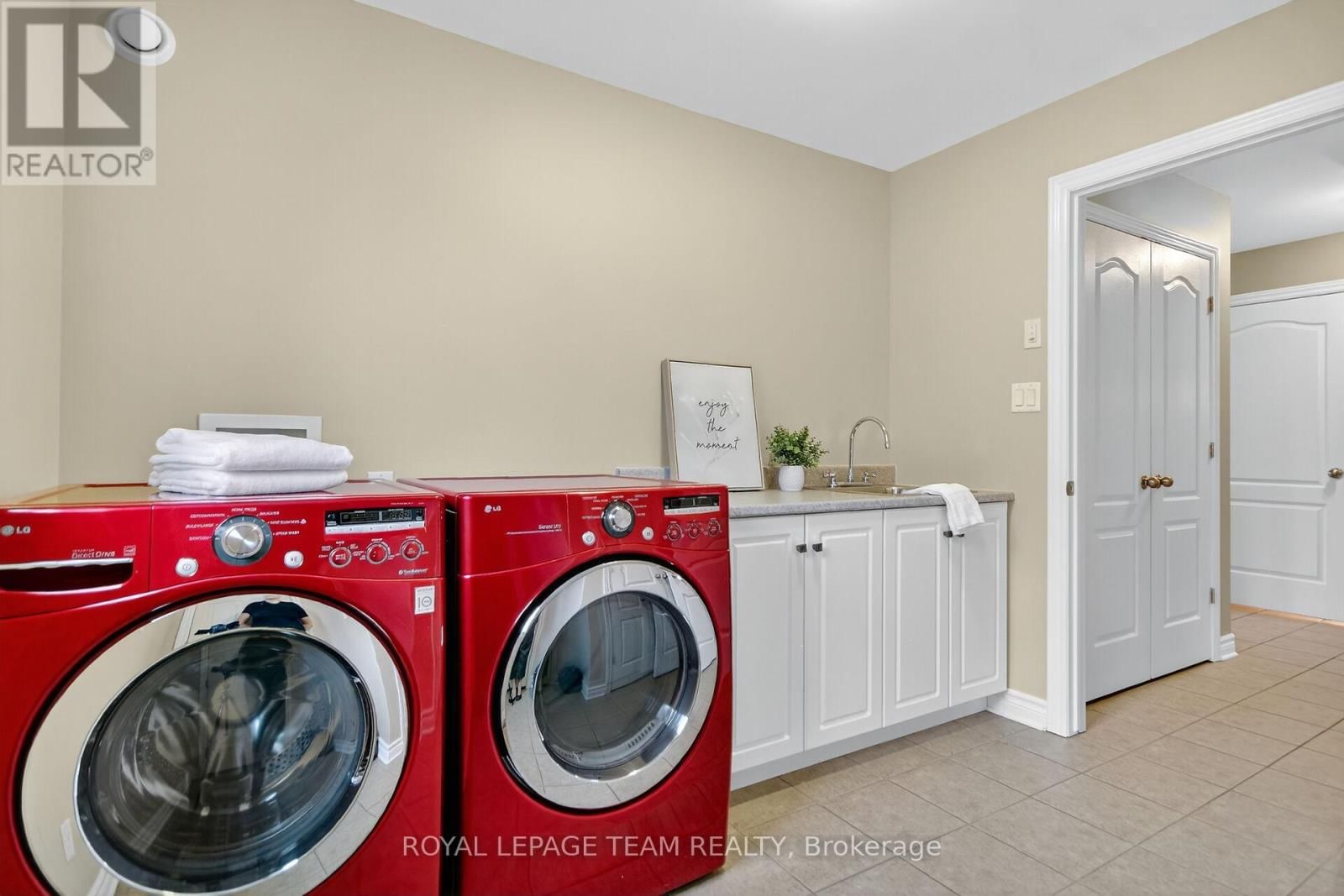 124 COMBA DRIVE Image 23