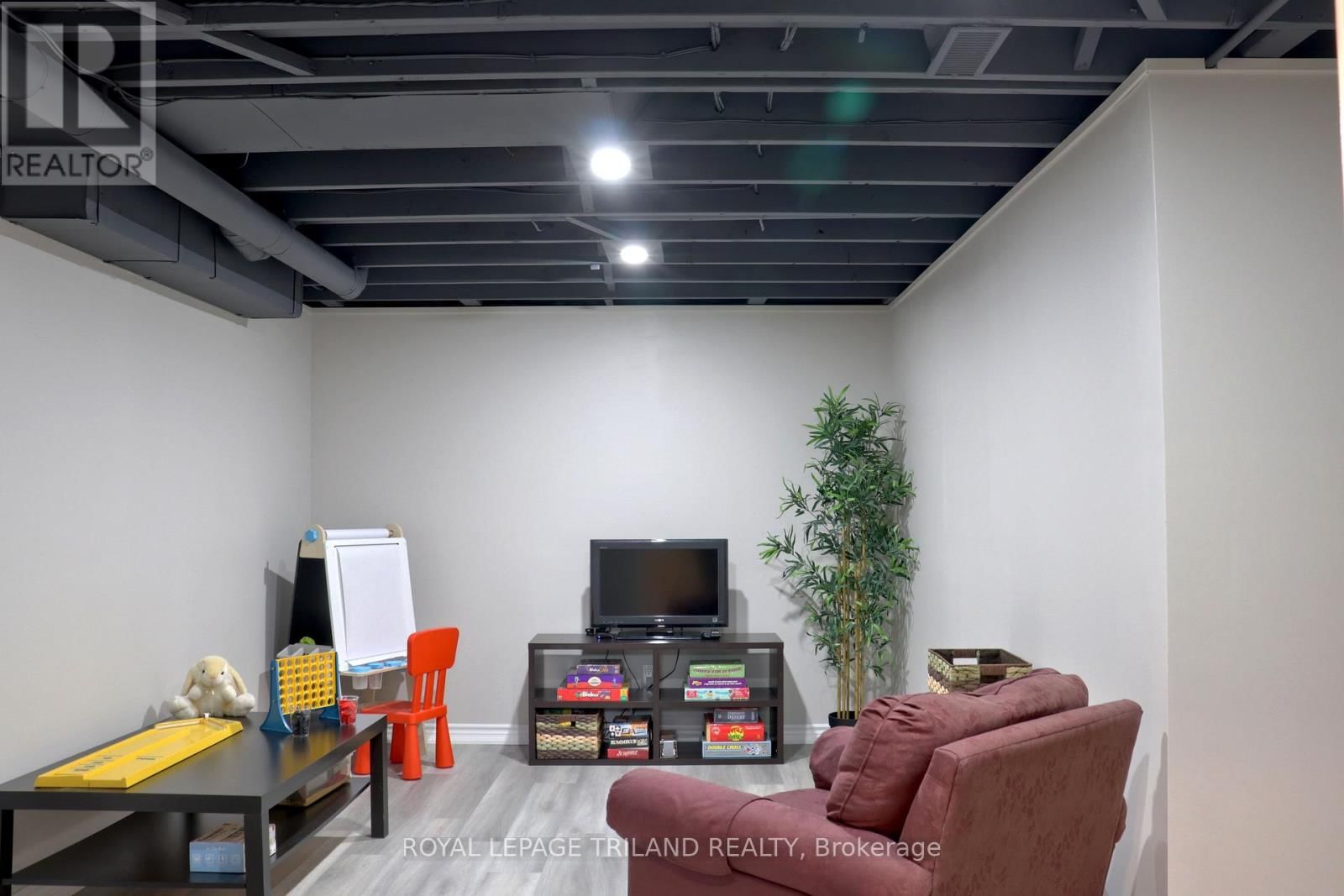 1 - 70 SUNNYSIDE DRIVE Image 26