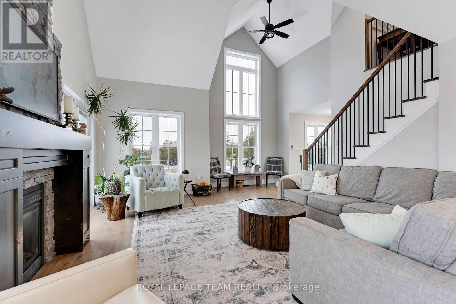 114 CHARLES HOLDEN AVENUE Image 10