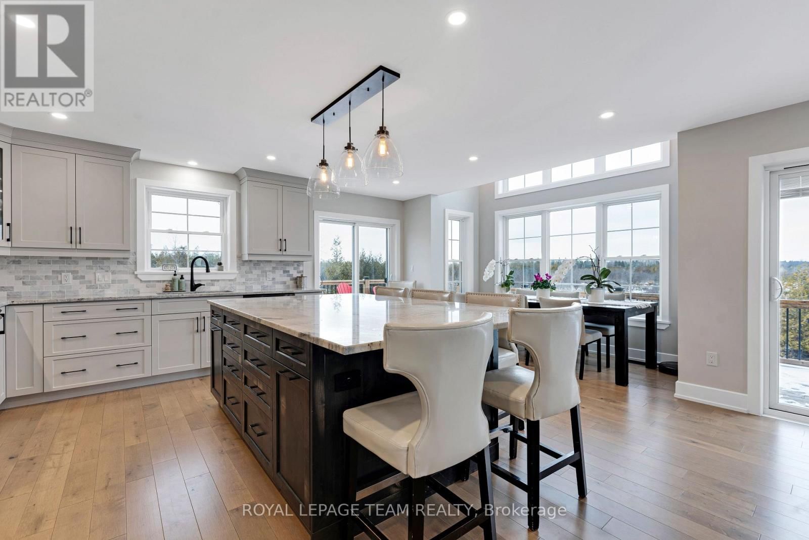 114 CHARLES HOLDEN AVENUE Image 14