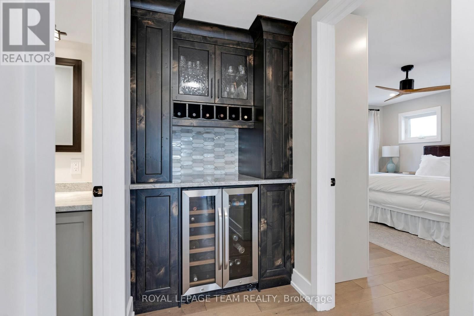 114 CHARLES HOLDEN AVENUE Image 20