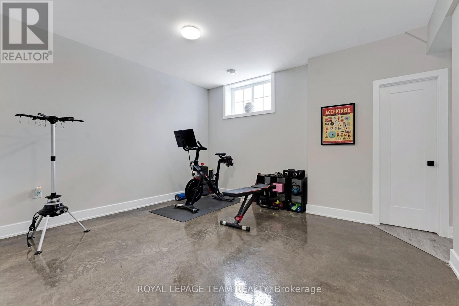 114 CHARLES HOLDEN AVENUE Image 36