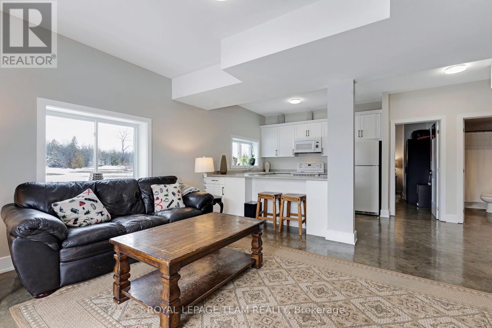 114 CHARLES HOLDEN AVENUE Image 42