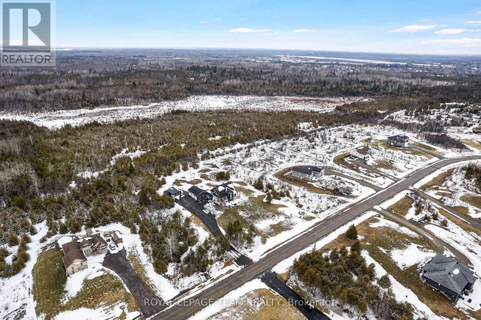 114 CHARLES HOLDEN AVENUE Image 46