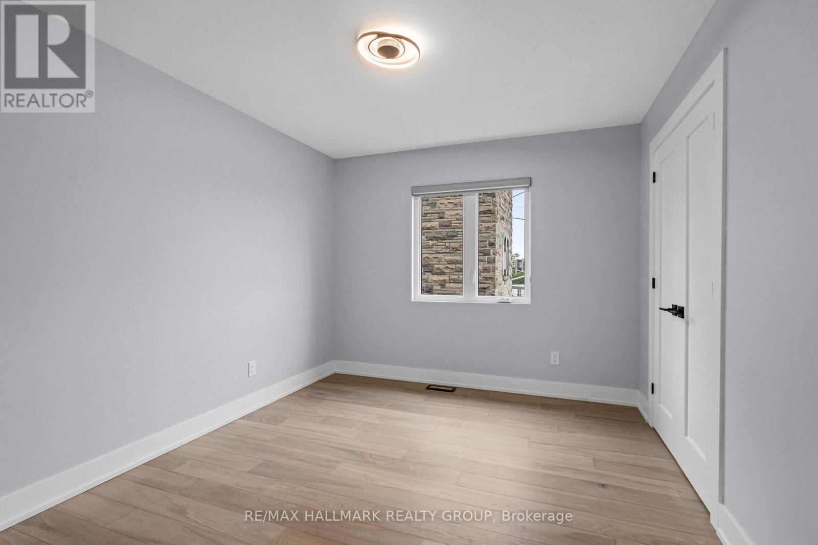 A - 886 BYRON AVENUE Image 28