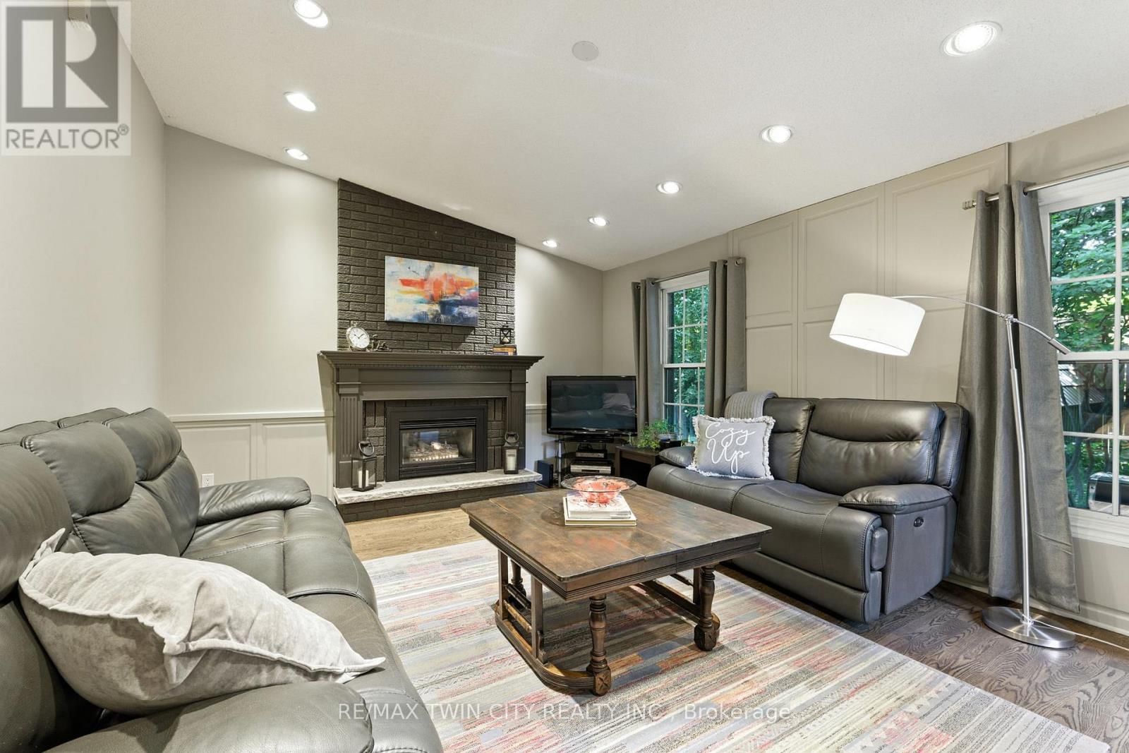 91 ABBEY CLOSE Image 23