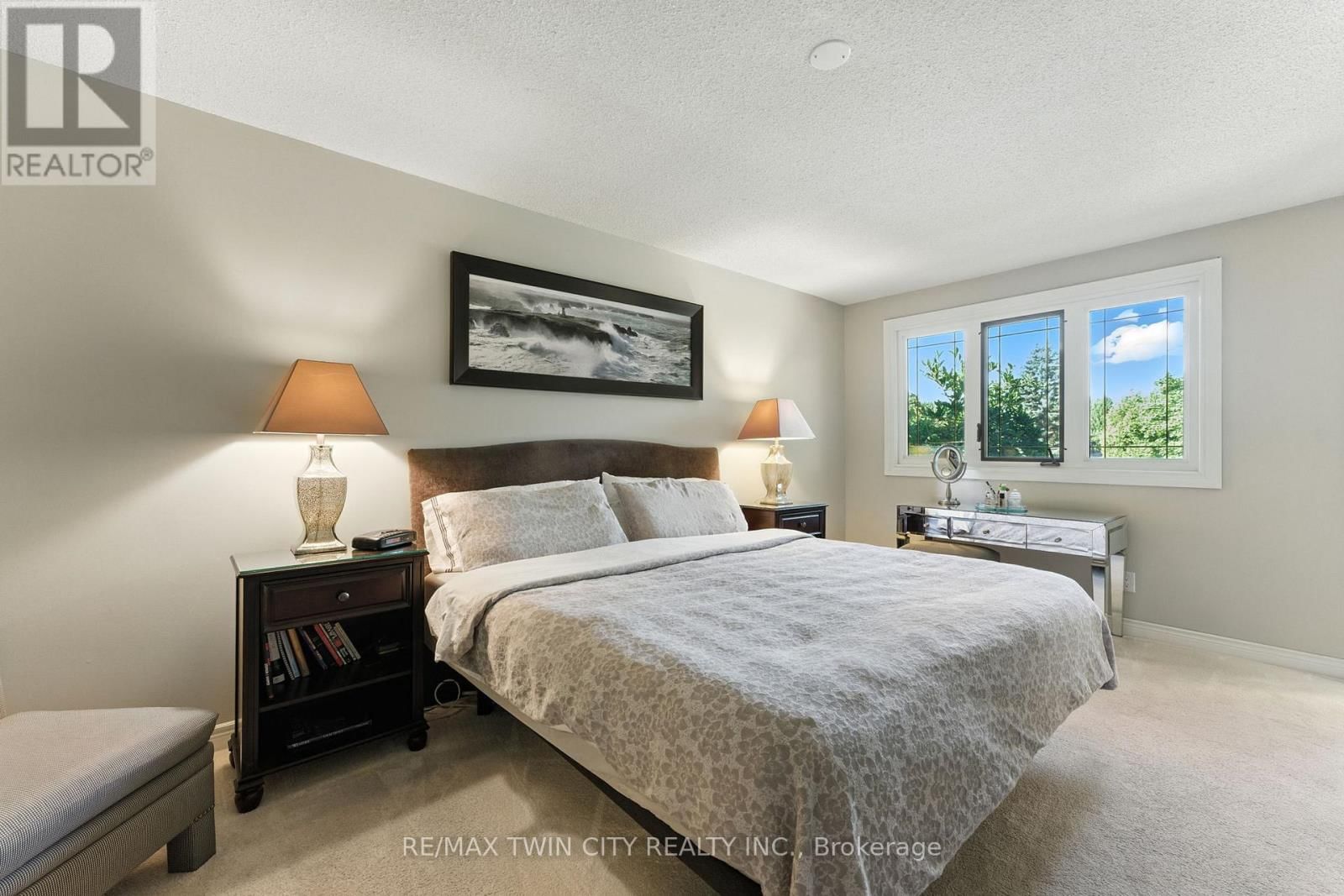 91 ABBEY CLOSE Image 33