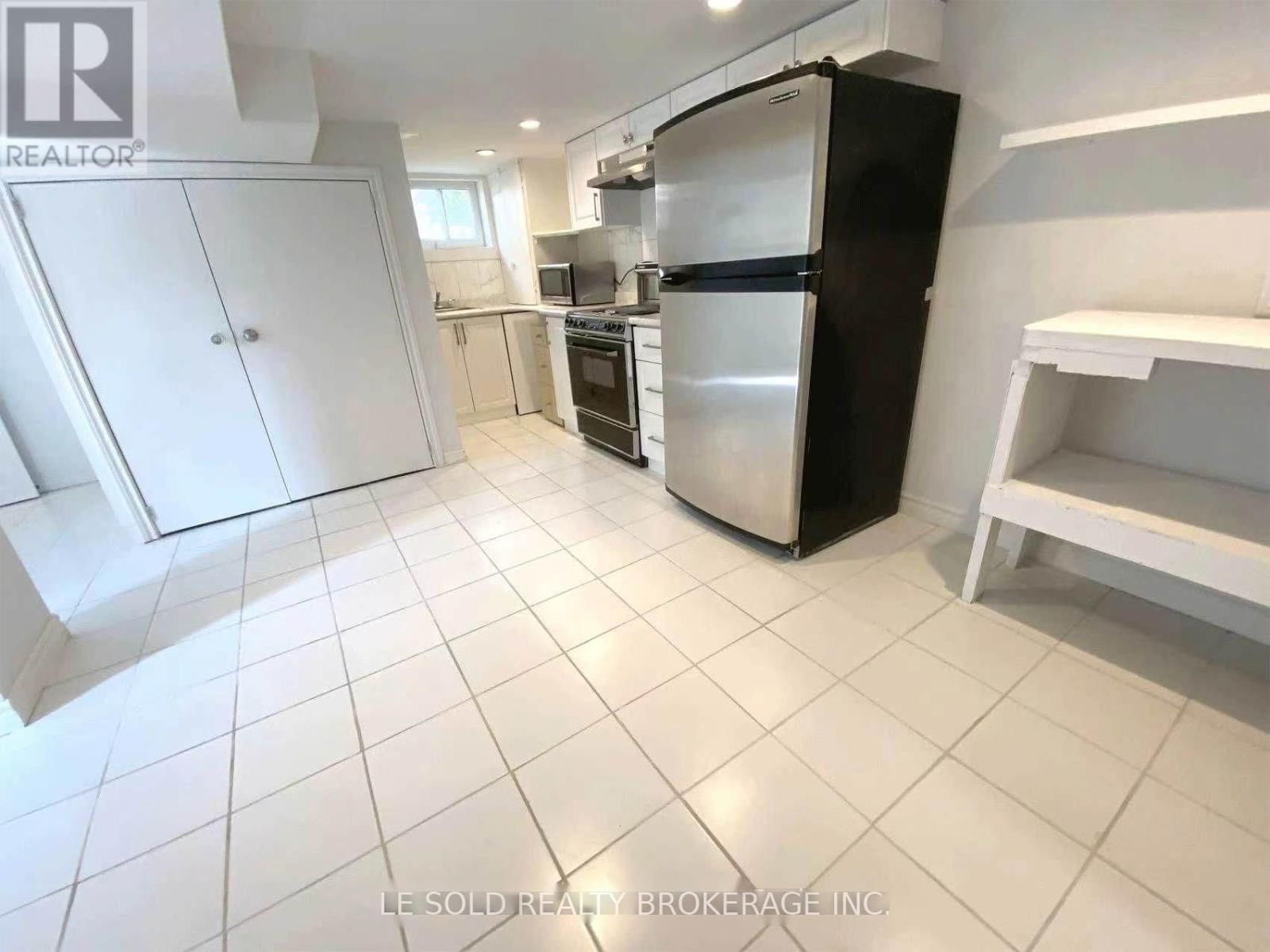 Bsmt Room - 112 LELAND STREET Image 2