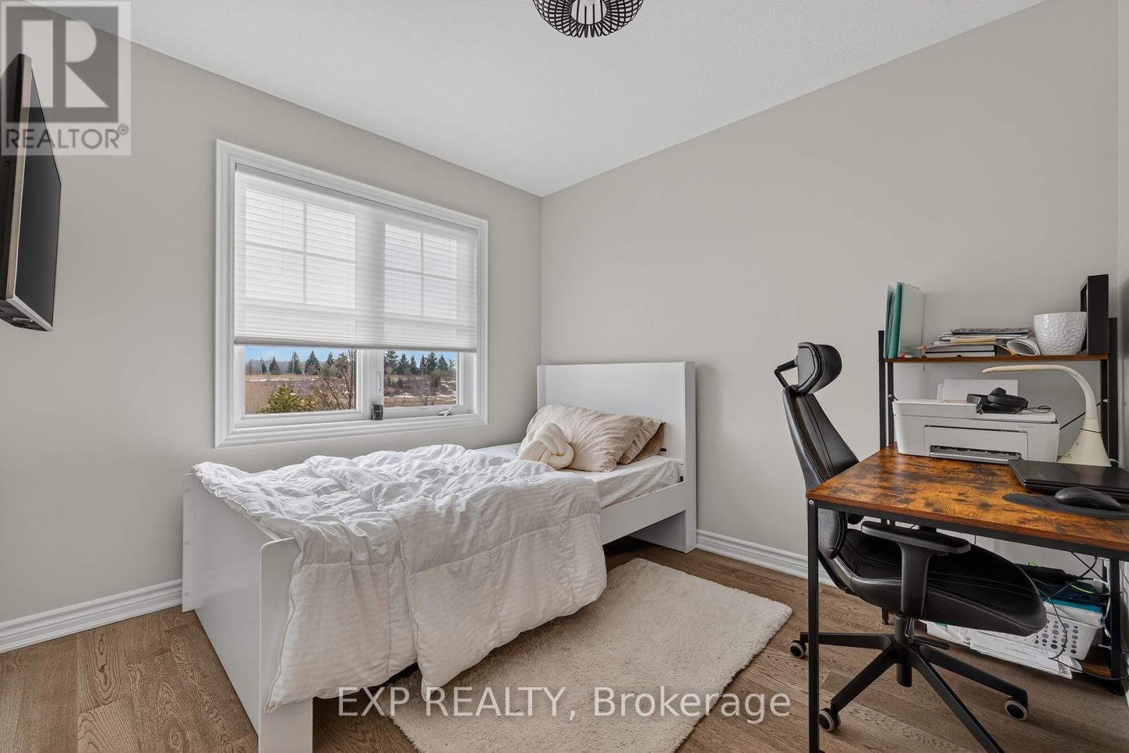 55 WEST OAK TRAIL Image 30