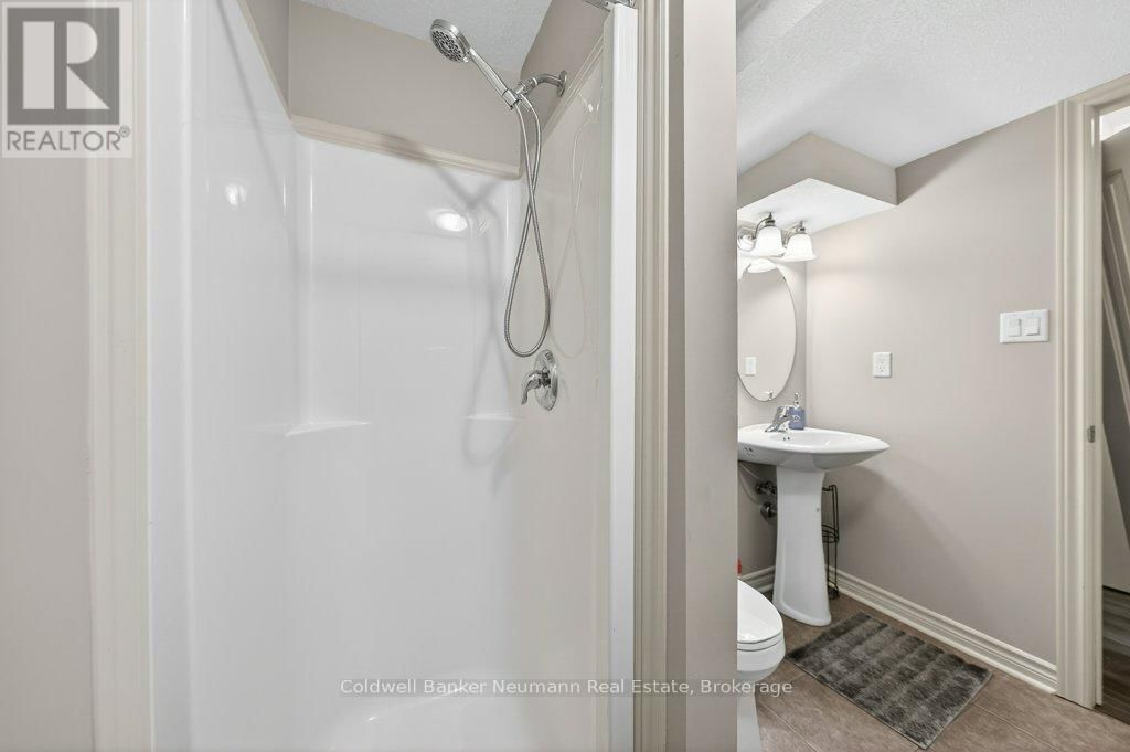 21 KATEMORE DRIVE Image 37