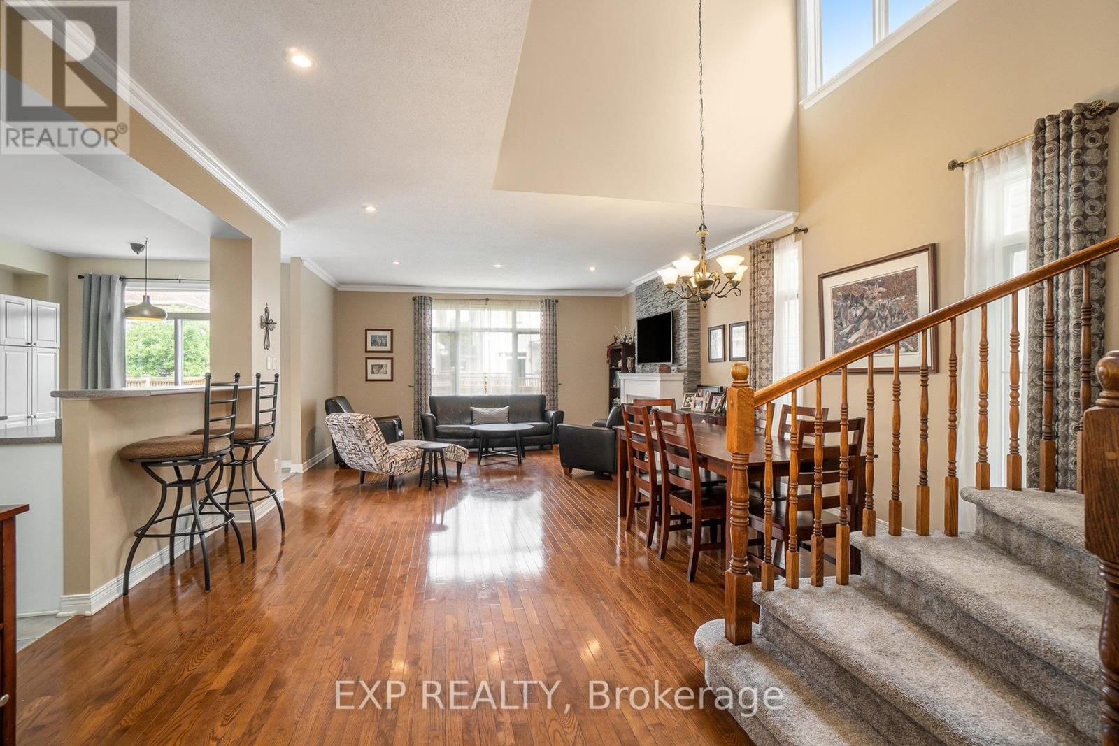 15 ESCADE DRIVE Image 4