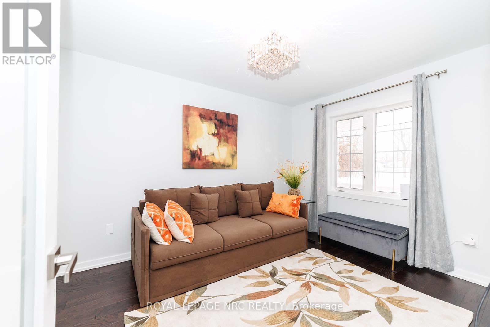 4A WOOD STREET Image 15