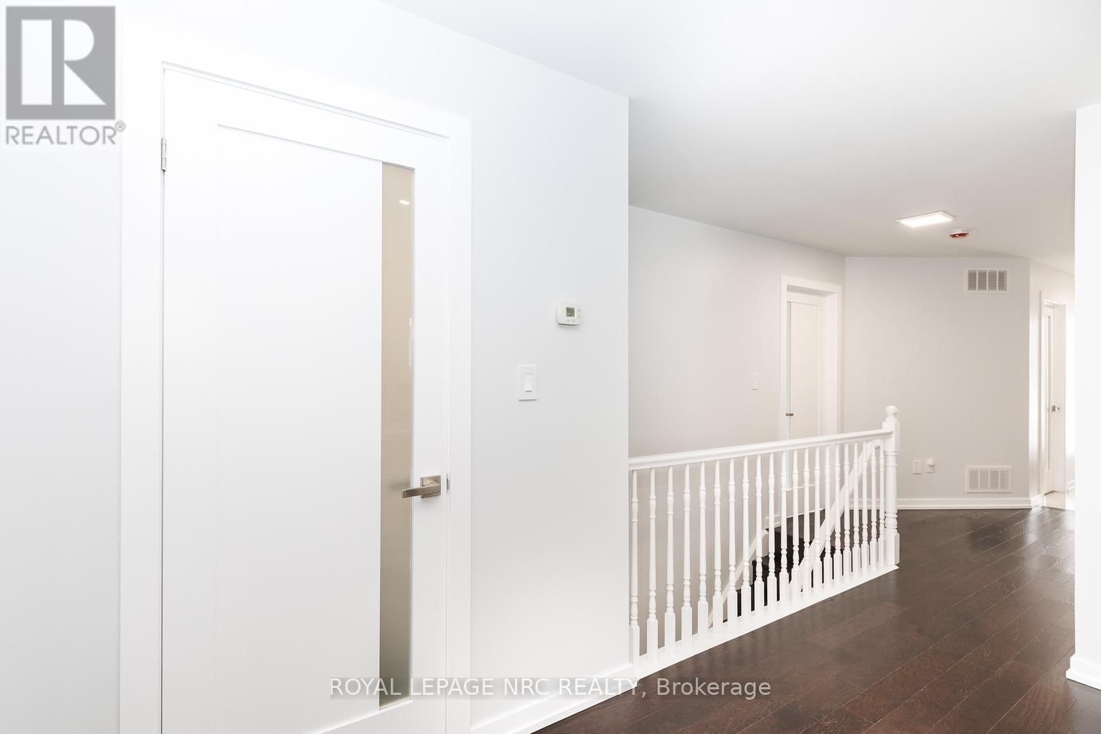 4A WOOD STREET Image 24