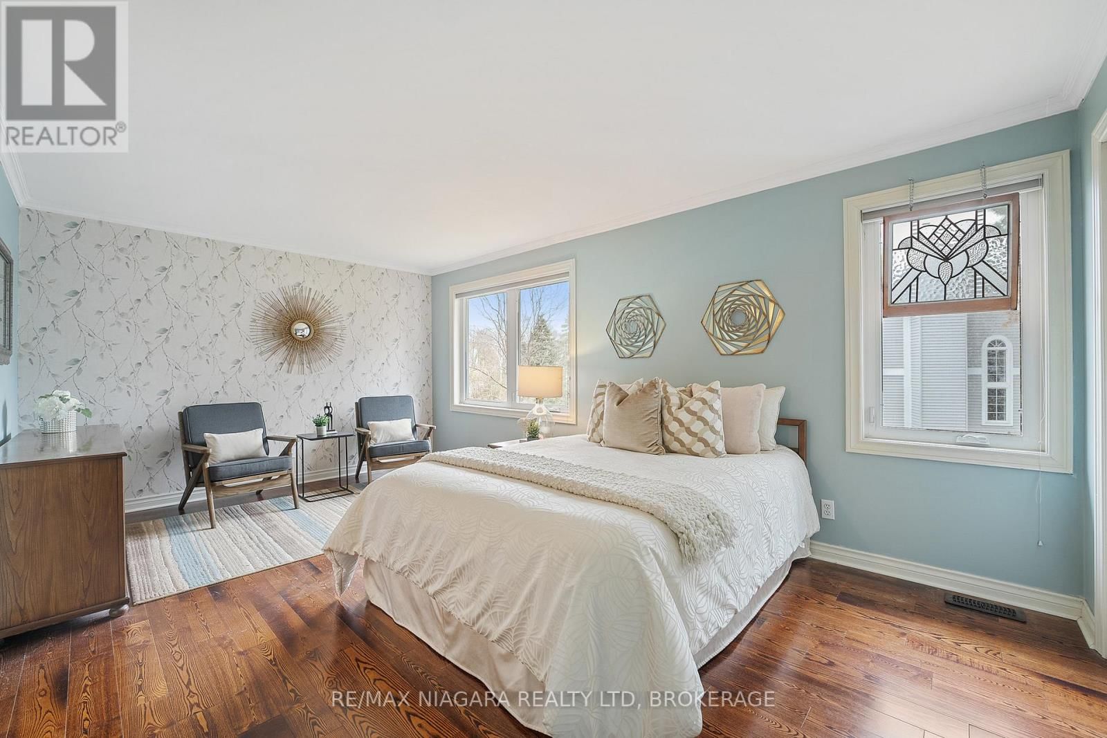 41 - 15 LAKESIDE DRIVE Image 15