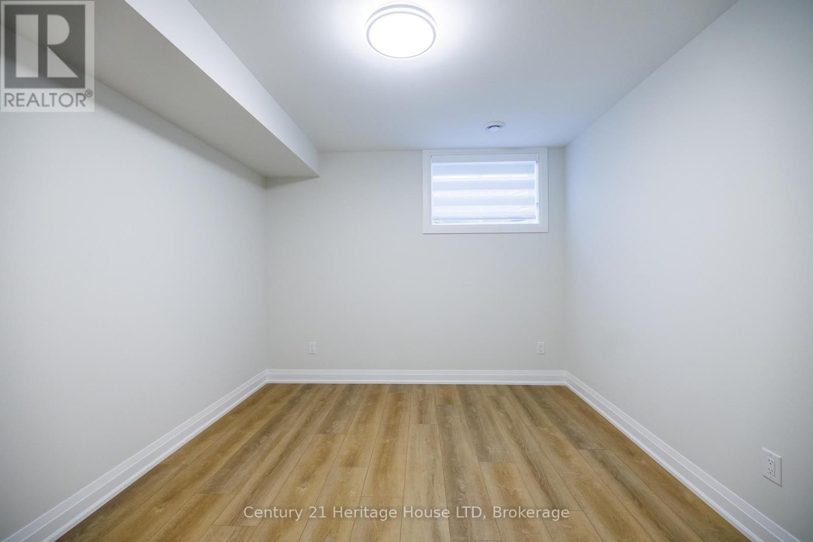 4 METEOR STREET Image 42