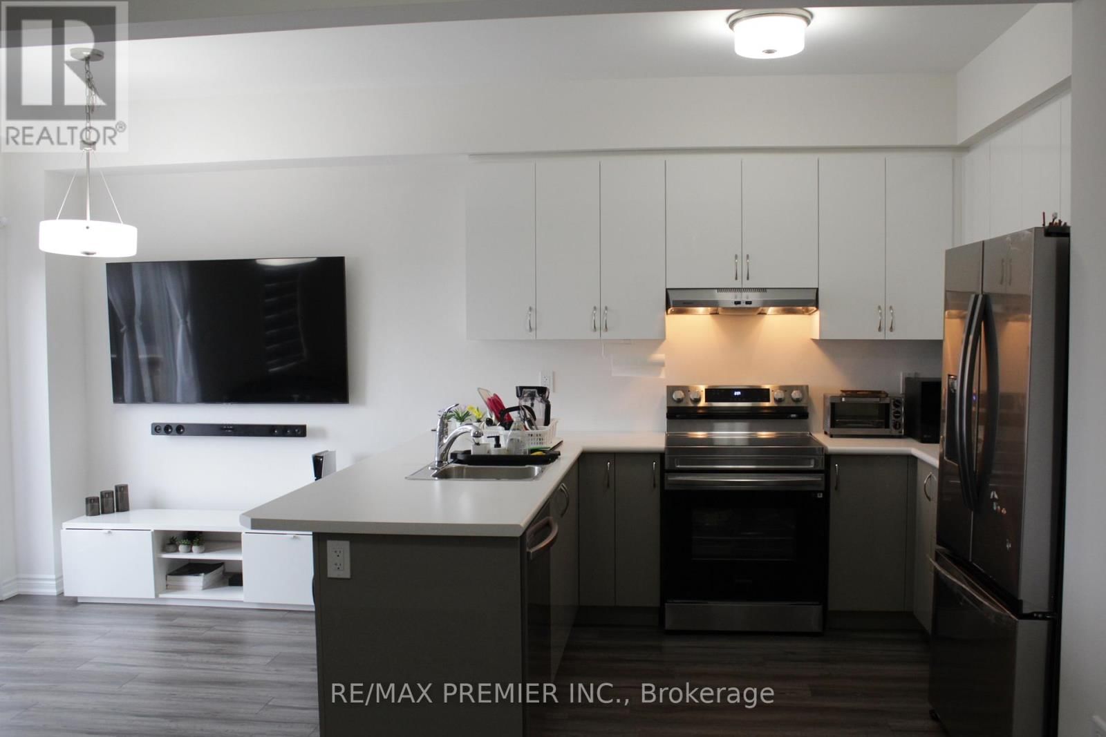 43 - 620 COLBORNE STREET WEST Image 8