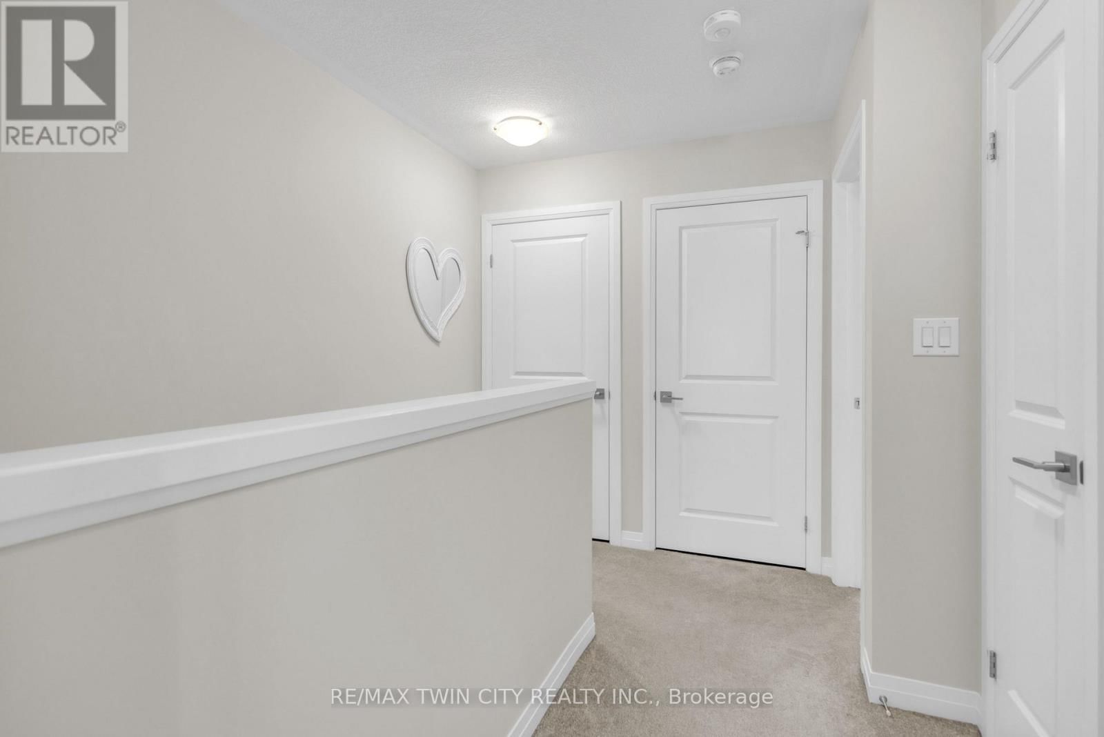 1F - 155 THOMAS SLEE DRIVE Image 15