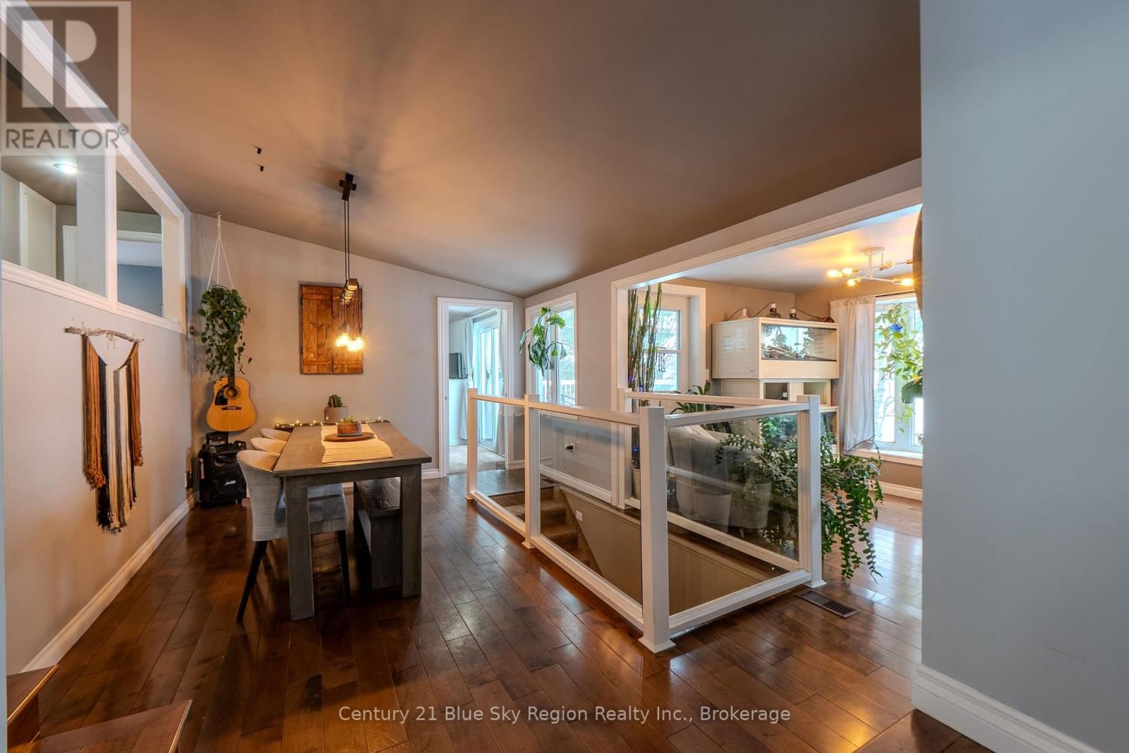 355 ANITA AVENUE Image 16