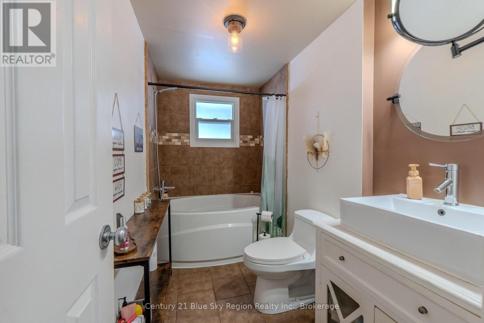 355 ANITA AVENUE Image 24