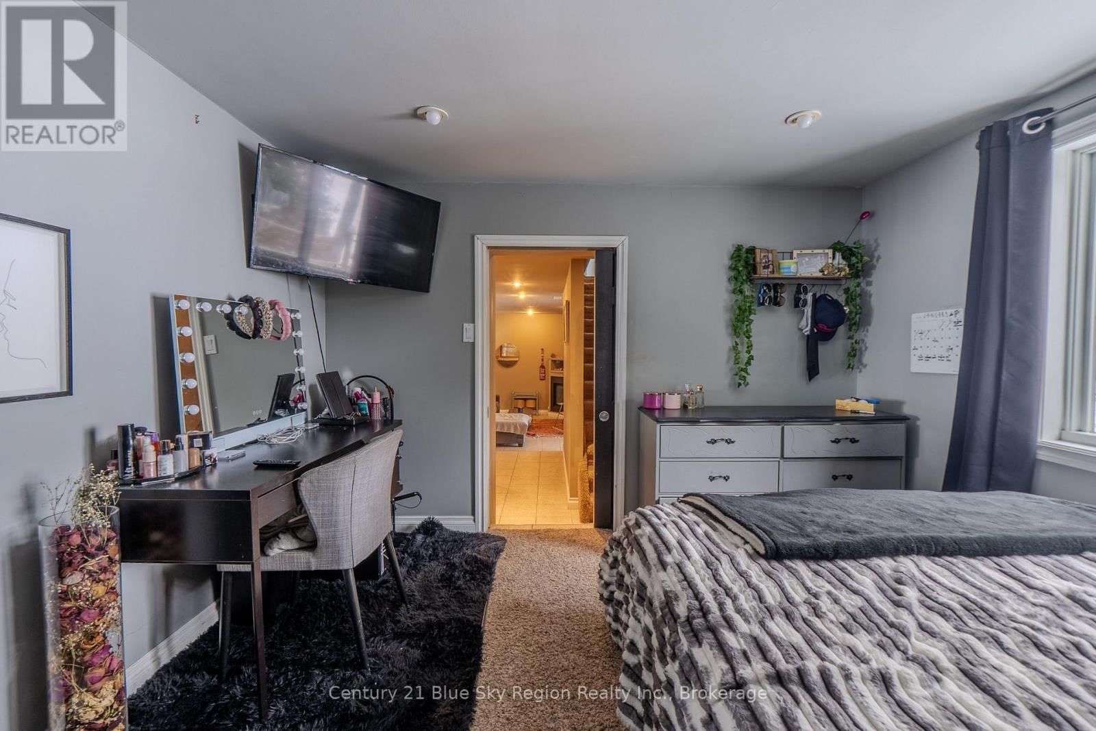 355 ANITA AVENUE Image 28