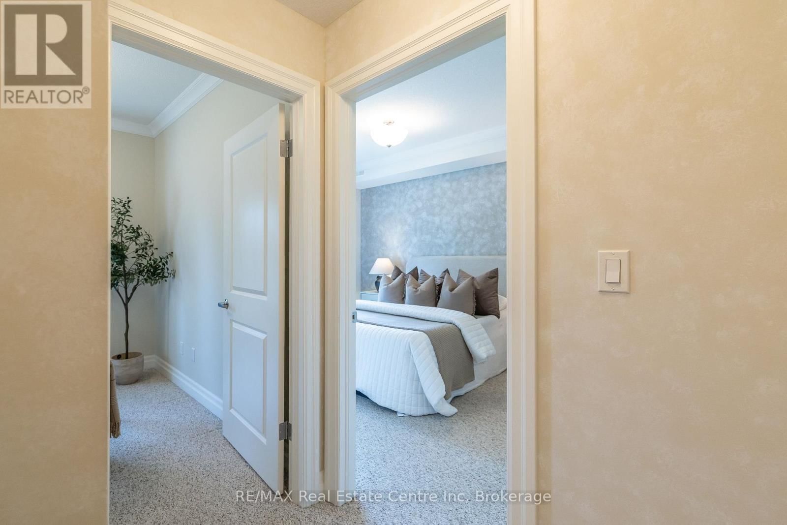 310 - 23 STUMPF STREET Image 14