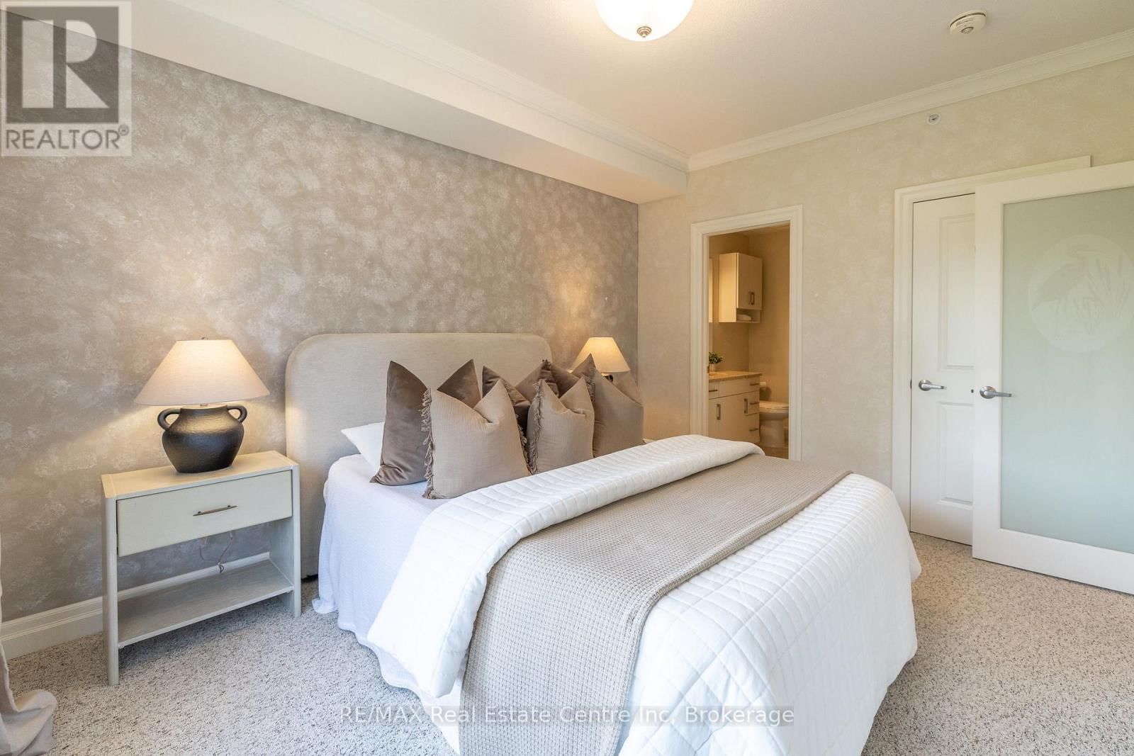 310 - 23 STUMPF STREET Image 16