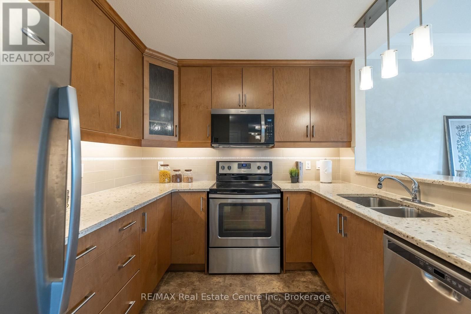 310 - 23 STUMPF STREET Image 3