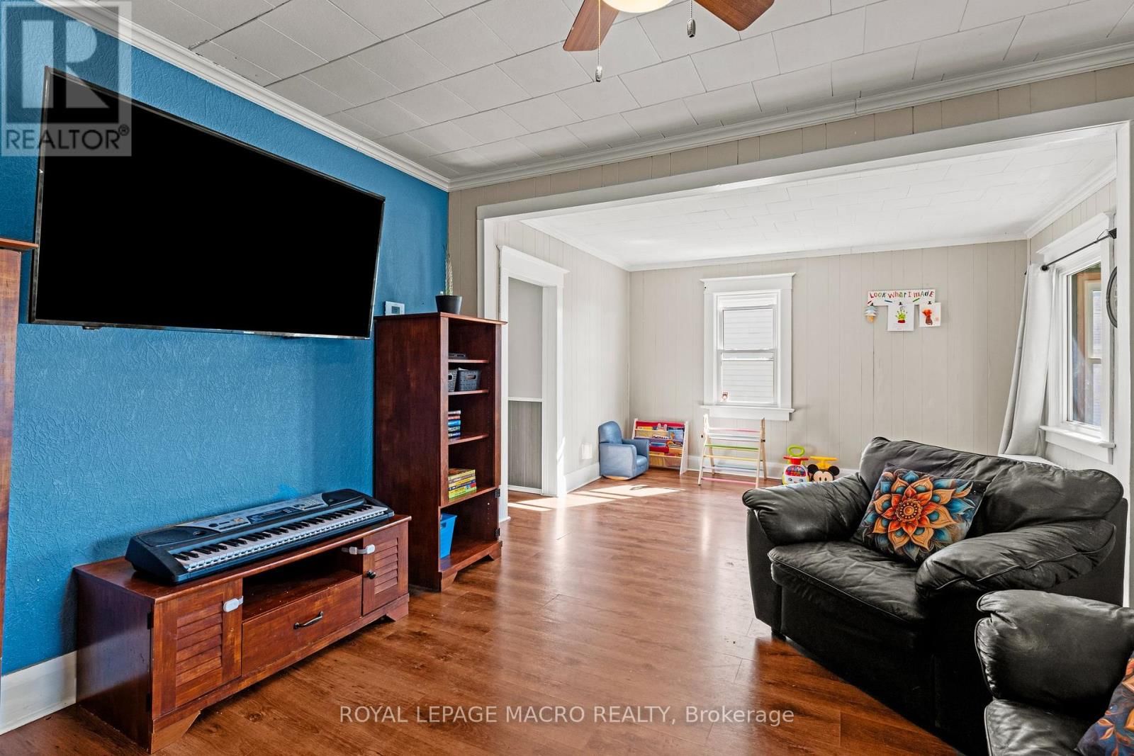 205 MITCHELL STREET Image 9