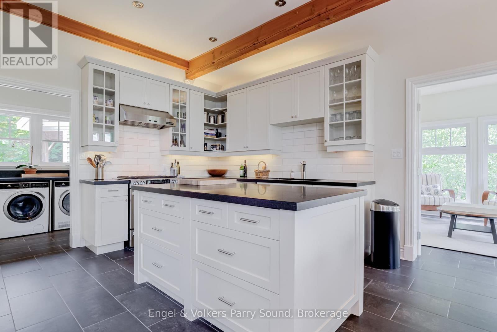 22 BEACON POINT DRIVE Image 12