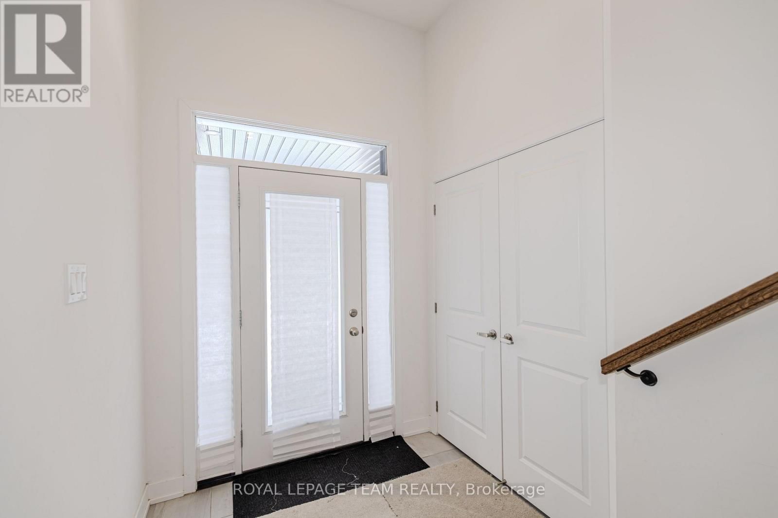 867 ANCIANO CRESCENT Image 3