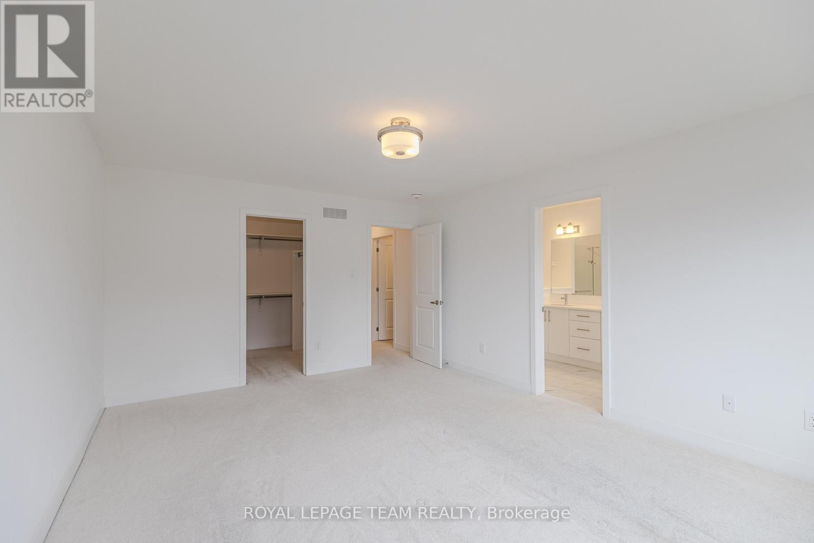 867 ANCIANO CRESCENT Image 33