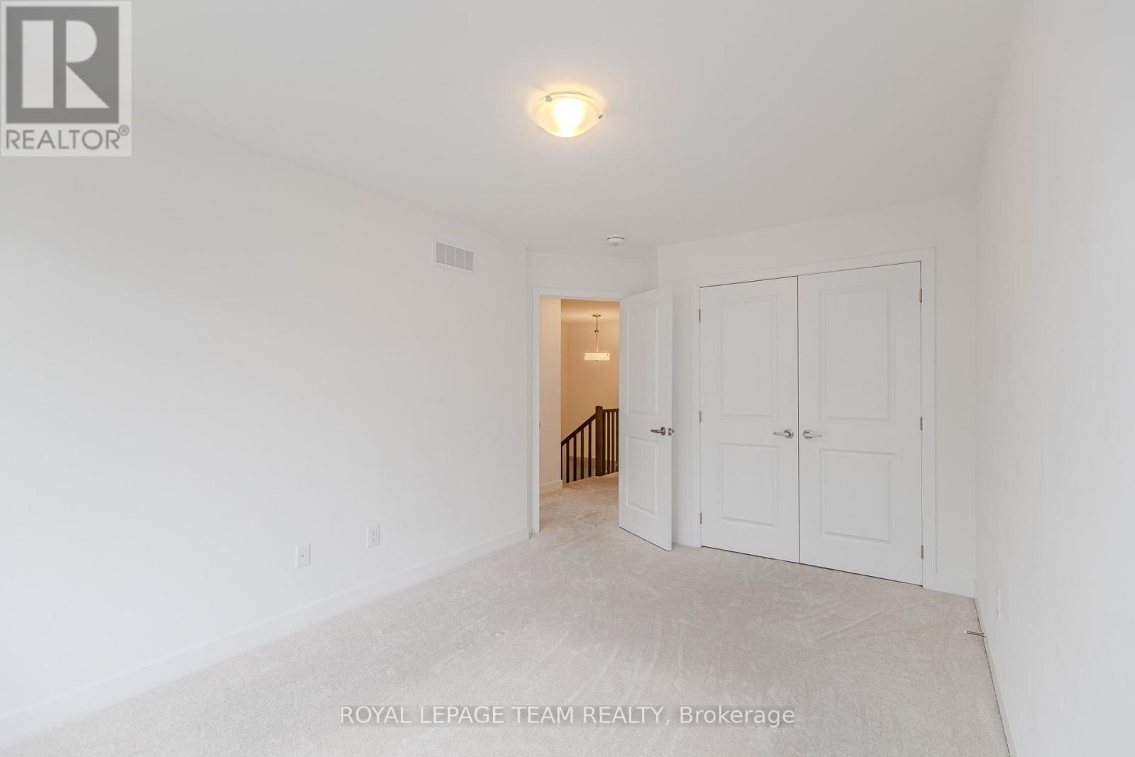 867 ANCIANO CRESCENT Image 39