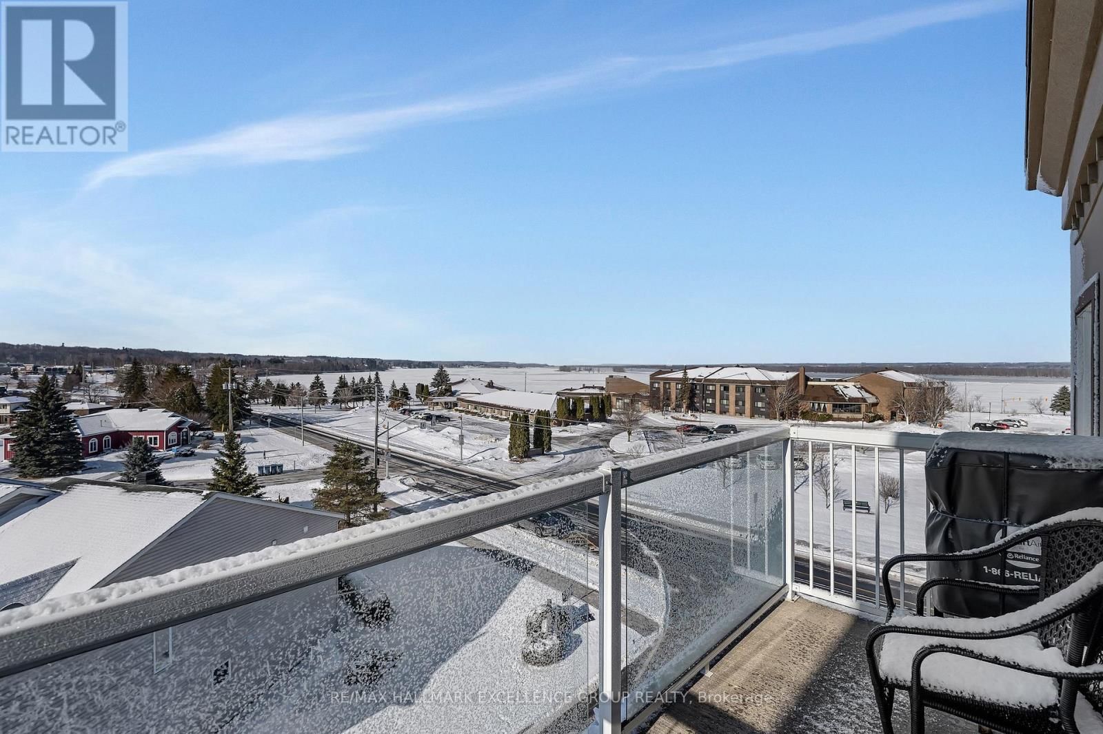 406 - 2921 LAURIER STREET Image 10